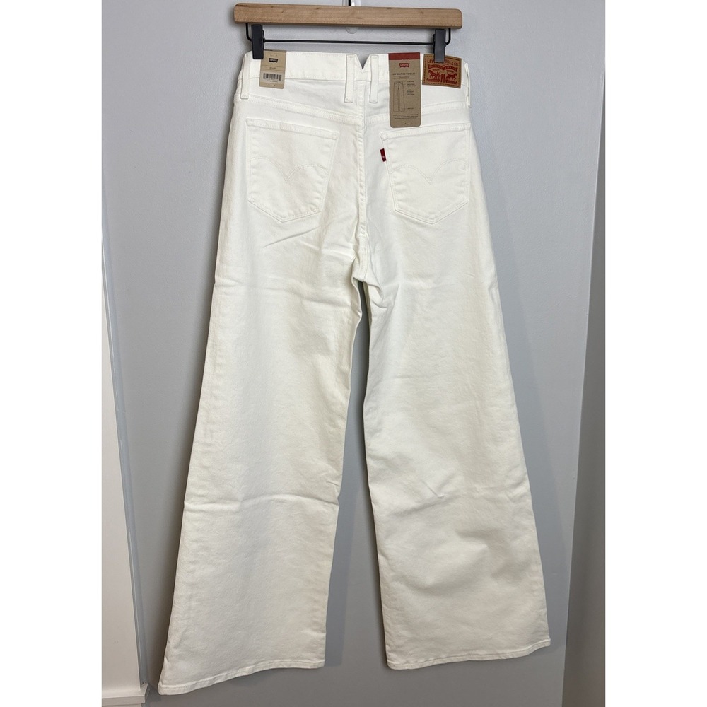 Levi's Women's 318 Shaping Wide Leg Jean Size 30X32 NEW - Picture 3 of 9